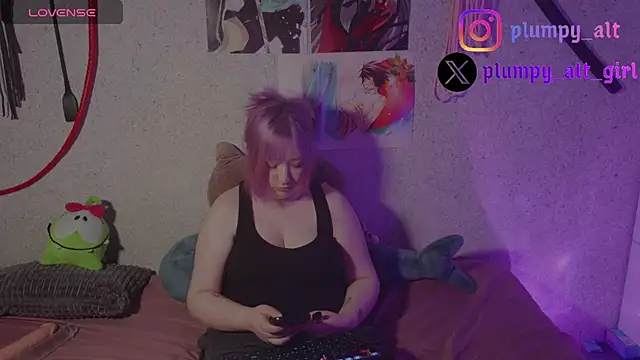 Snapshot of plumpy_girl chatting on 05.22.26 plumpy girl online show from 05.22.26