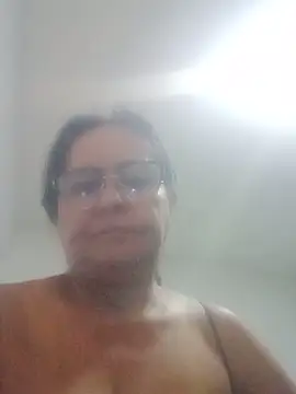 Snapshot of PienCanela chatting on 06.15.26 PienCanela online show from 06.15.26