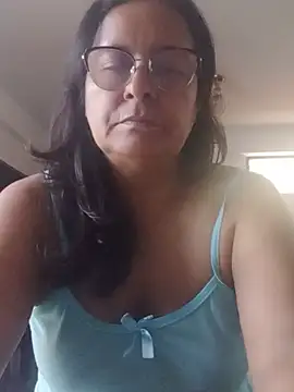 Snapshot of PienCanela chatting on 06.29.26 PienCanela online show from 06.29.26