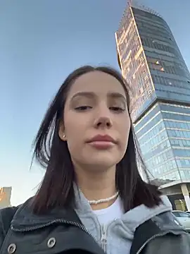 UrbanNymph online show from 04.11.26