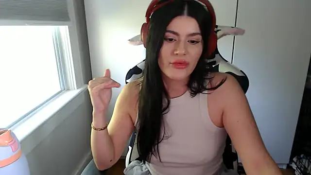 cassiealvarez online show from 04.24.26
