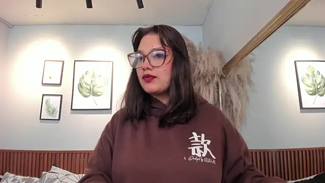 AMBERBENELLI online show from 04.17.26