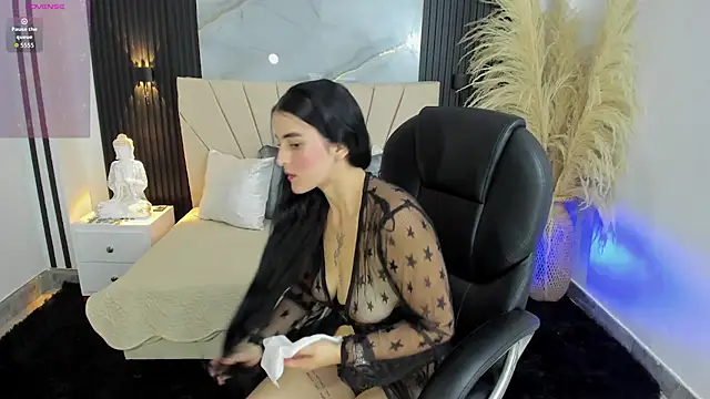DOMINIKA LOVY online show from 04.28.26