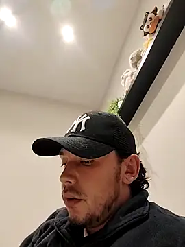 HugoEspada1 online show from 04.22.26