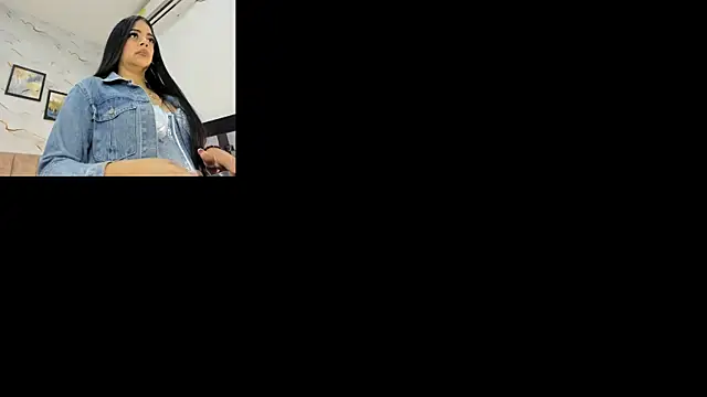 Snapshot of Candicewayne chatting on 06.13.26 Candicewayne online show from 06.13.26