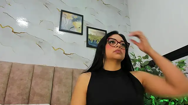 Snapshot of Candicewayne chatting on 06.16.26 Candicewayne online show from 06.16.26