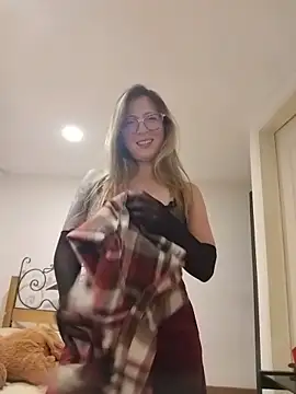 VALELUXX online show from 06.04.26