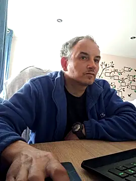 Snapshot of Piotr481 chatting on 05.16.26 Piotr481 online show from 05.16.26