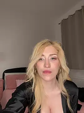 darkglitter26 online show from 05.17.26