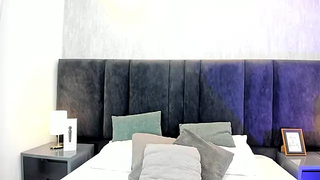 Snapshot of miaa_Lind chatting on 05.22.26 miaa Lind online show from 05.22.26