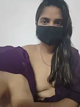 Snapshot of sexy_bhabhii chatting on 07.05.26 sexy bhabhii online show from 07.05.26