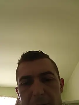Snapshot of Mariofls chatting on 06.03.26 Mariofls online show from 06.03.26