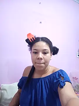 Snapshot of ToplessKnocking chatting on 04.12.26 ToplessKnocking online show from 04.12.26