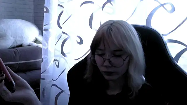 Vi Nika online show from 04.15.26