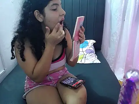 daira2006 online show from 04.18.26