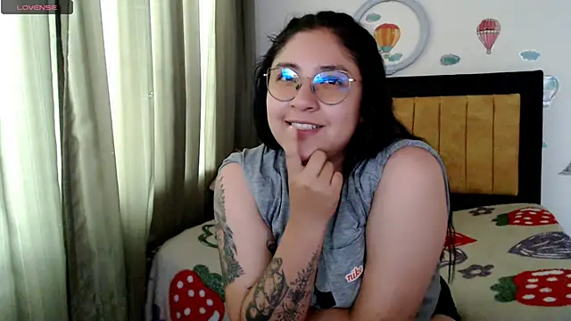 MAYEXS online show from 04.12.26