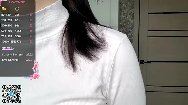 Snapshot of BlackHairTeen chatting on 04.24.26 BlackHairTeen online show from 04.24.26