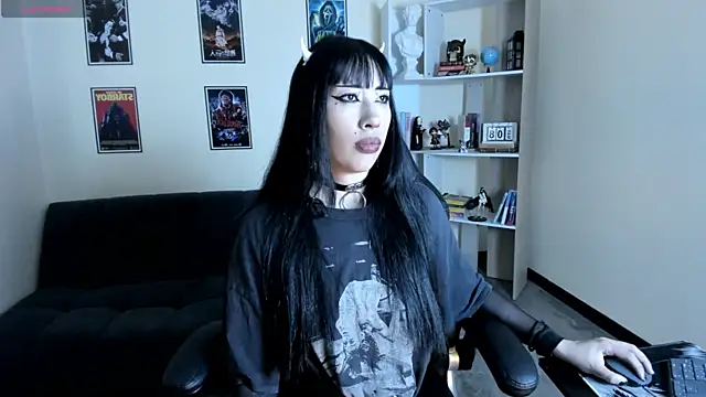 Snapshot of Ravenelle_ chatting on 07.12.26 Ravenelle online show from 07.12.26