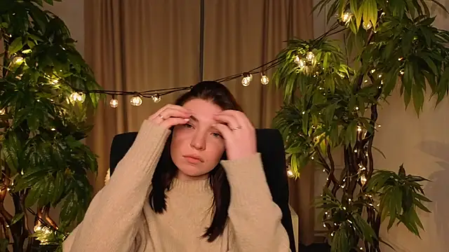 JuanitaWood online show from 04.15.26