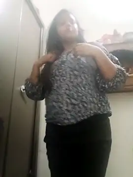 its mona 001 online show from 04.27.26