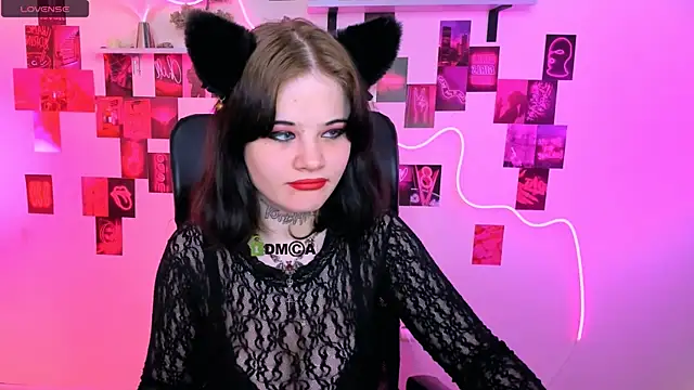 nikki kiss  online show from 05.27.26