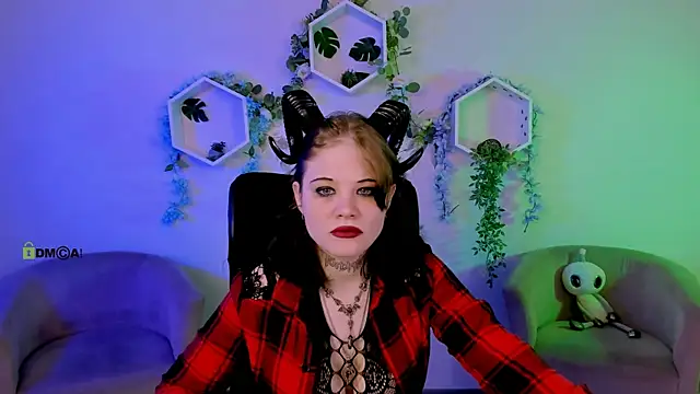 nikki kiss  online show from 06.26.26
