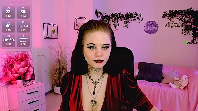 nikki kiss  online show from 07.08.26