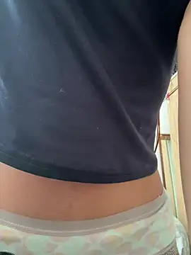 Sexy emily outdoors online show from 04.29.26