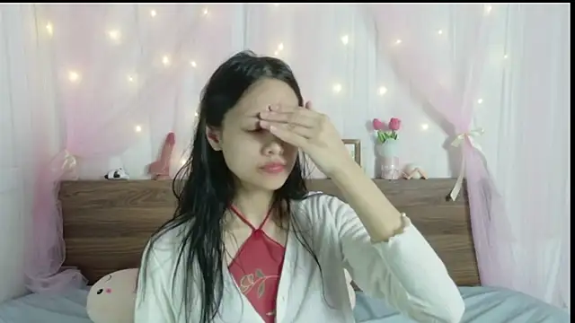Snapshot of shy_pink_doll chatting on 07.28.26 shy pink doll online show from 07.28.26