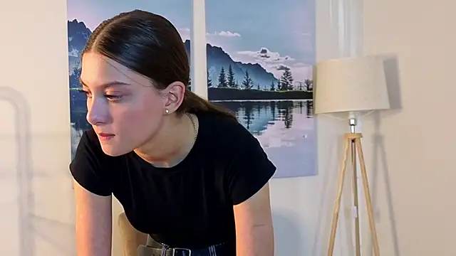 NatashaRieker online show from 04.17.26