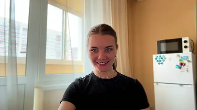 doana bebriti online show from 04.22.26