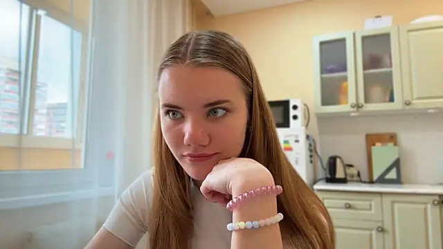 doana bebriti online show from 04.24.26