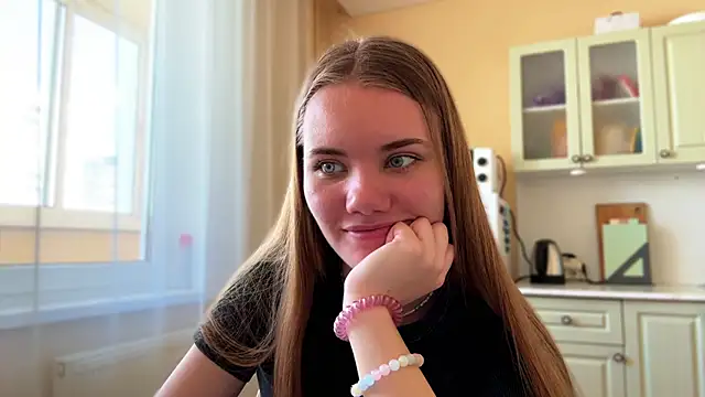 doana bebriti online show from 04.27.26