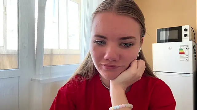 Snapshot of doana_bebriti chatting on 06.04.26 doana bebriti online show from 06.04.26