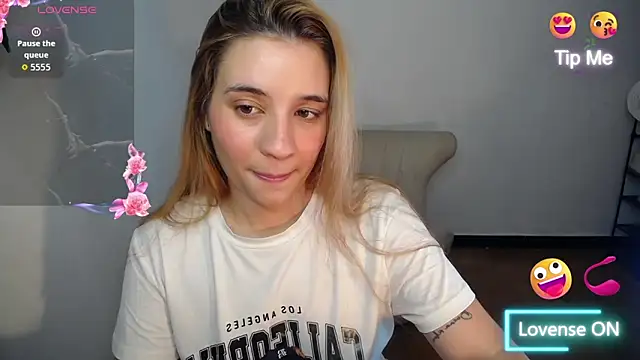 Snapshot of Ambar_lynn01 chatting on 06.21.26 Ambar lynn01 online show from 06.21.26