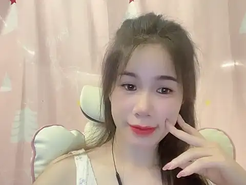 Luna3579 online show from 05.22.26