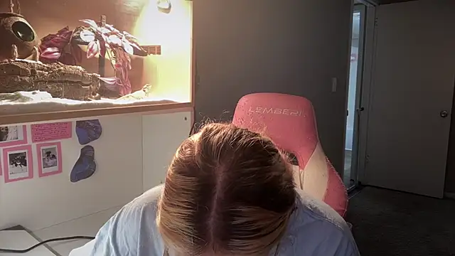 MUSCLEMOMMY1365 online show from 05.06.26