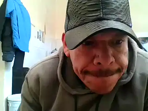 Snapshot of Oskr2024XXX chatting on 02.26.25 Oskr2024XXX online show from 02.26.25