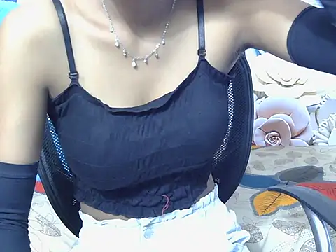 hot-nisha35 online show from 04.30.26