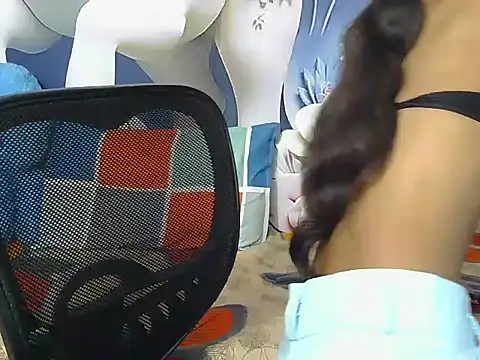 hot-nisha35 online show from 05.01.26