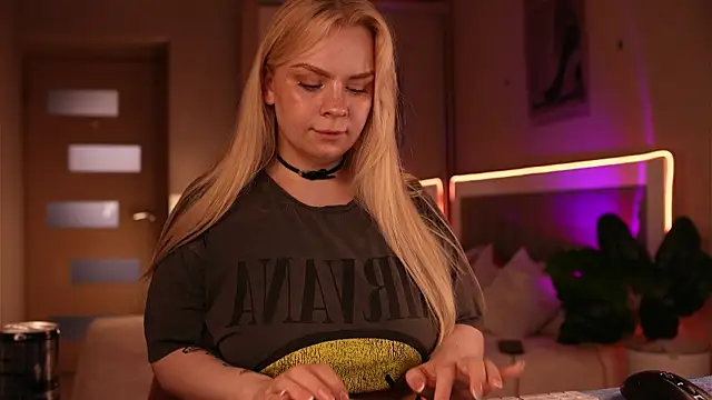 LisaLove3 online show from 07.14.26