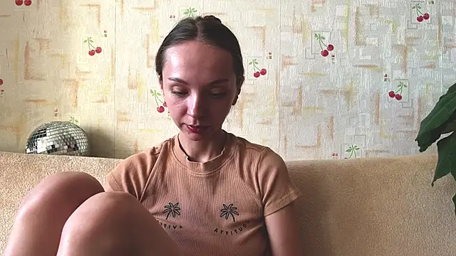 Snapshot of AdriannaBill chatting on 07.17.26 AdriannaBill online show from 07.17.26