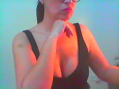 GuadaGatita online show from 05.05.26