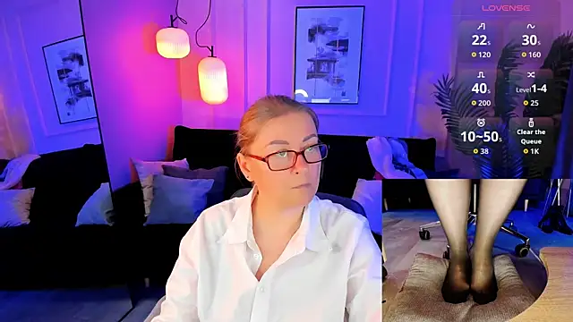 Alexandra Kind online show from 06.20.26