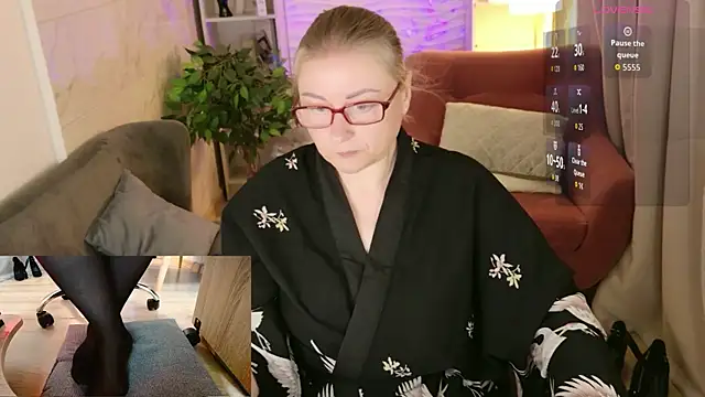 Alexandra Kind online show from 06.30.26