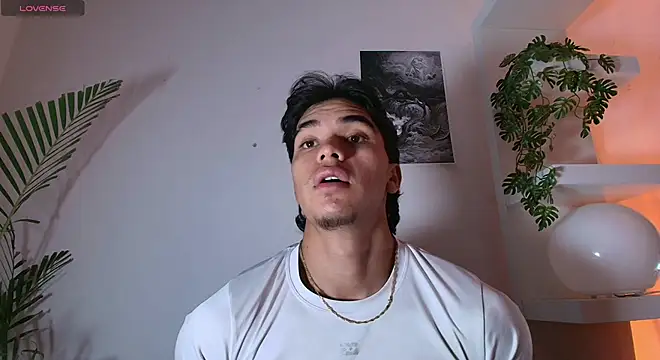 Snapshot of andyypalmer_ chatting on 05.12.26 andyypalmer online show from 05.12.26