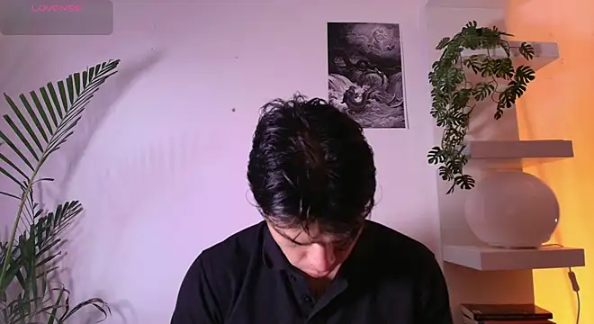 Snapshot of andyypalmer_ chatting on 05.13.26 andyypalmer online show from 05.13.26