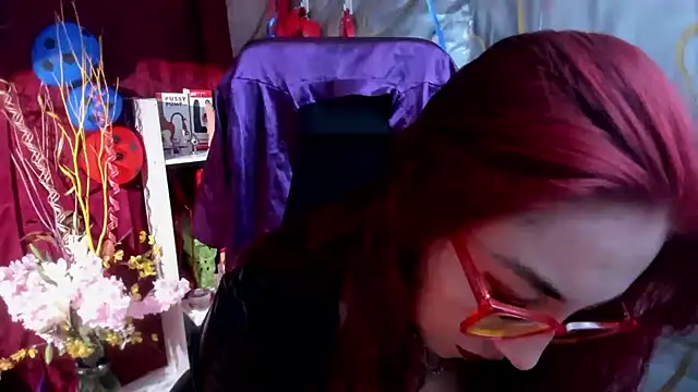 Queenscarlettsecret online show from 07.06.26