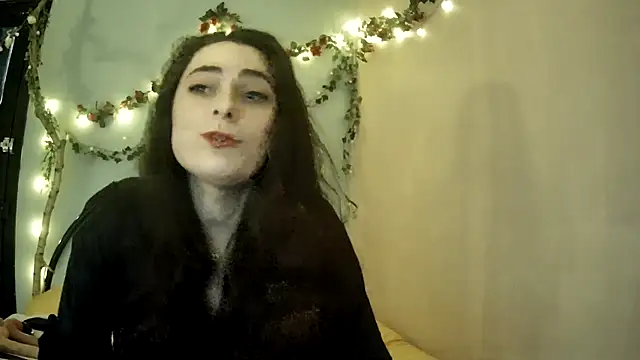 missclochette online show from 04.21.26