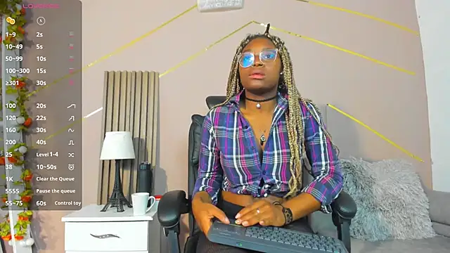 Snapshot of Candy_Williamss chatting on 05.07.26 Candy Williamss online show from 05.07.26